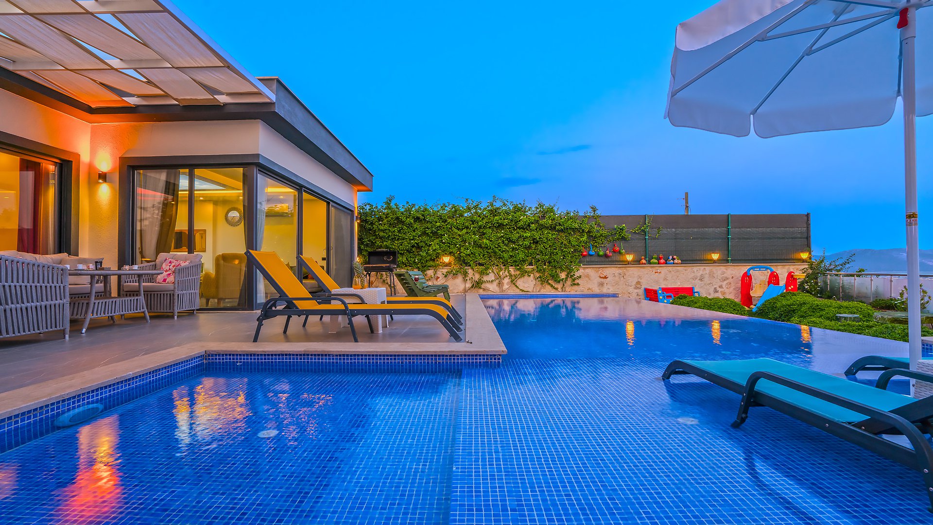 Villa Berra Deluxe Lüks Havuzu Korunaklı Kiralık Yazlık Villa