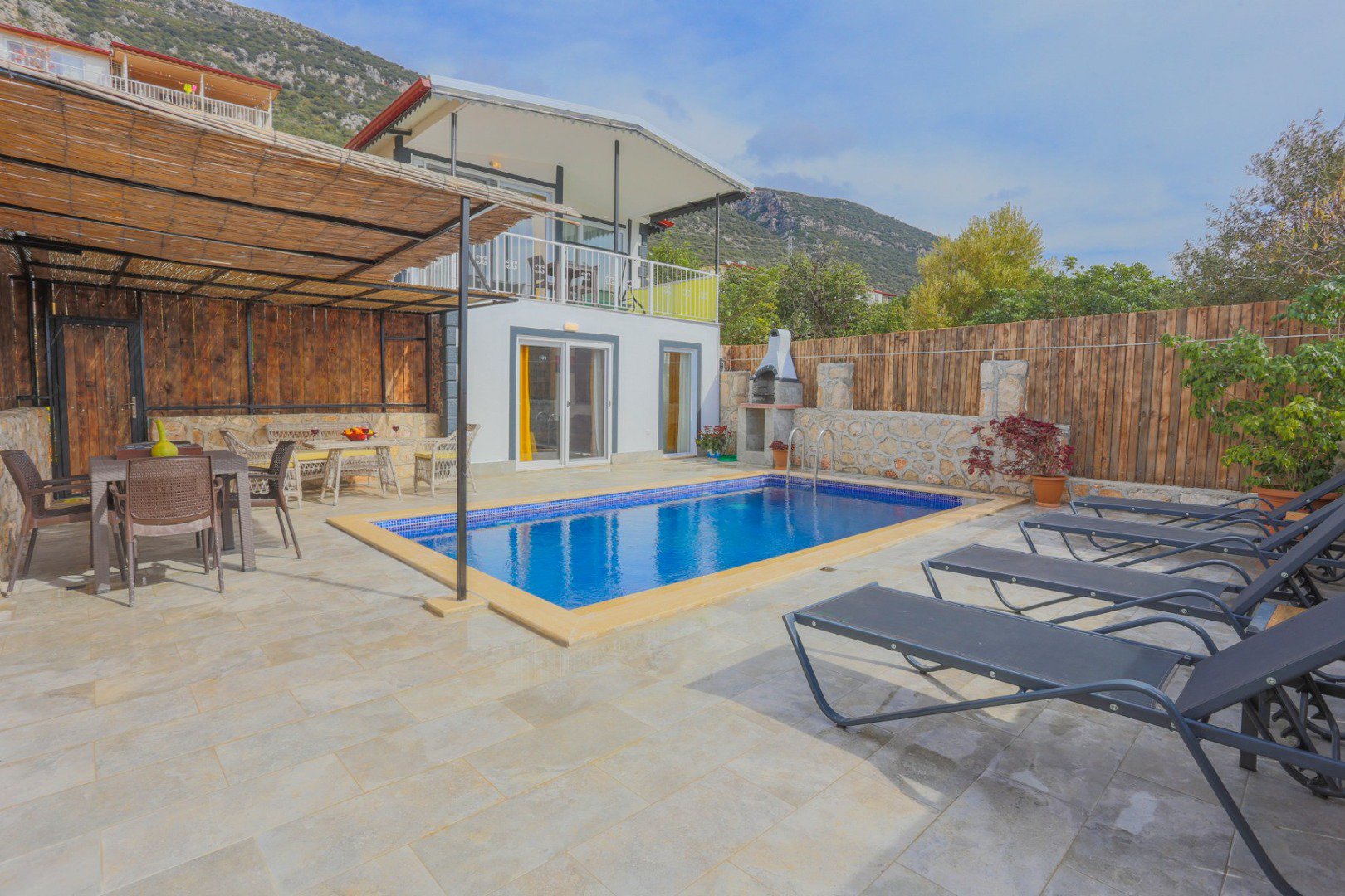 Villa Moral Kaş Gökseki Deniz Manzaralı Jakuzili Kiralık Balayı Villa