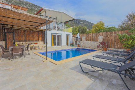 Villa Moral Kaş Gökseki Deniz Manzaralı Jakuzili Kiralık Balayı Villa