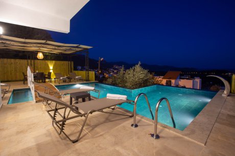Villa Marine Luxury, Doğa ve Deniz Manzaralı Jakuzili Kiralık Villa